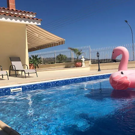 Peyia Palm וילה פאפוס